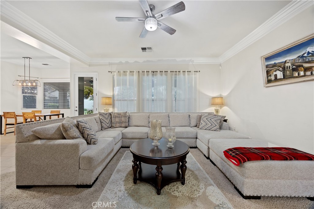 9905 Lightner Way Bakersfield, CA 93311 - Photo 12 of 33