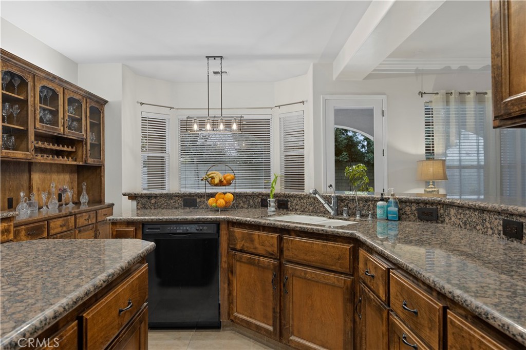 9905 Lightner Way Bakersfield, CA 93311 - Photo 24 of 33