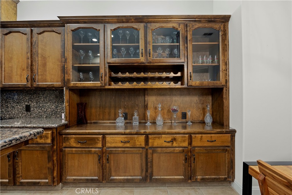 9905 Lightner Way Bakersfield, CA 93311 - Photo 27 of 33