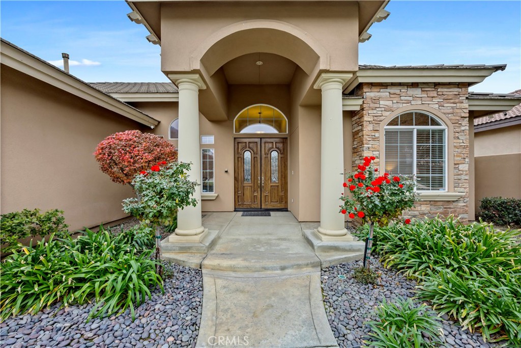 9905 Lightner Way Bakersfield, CA 93311 - Photo 3 of 33