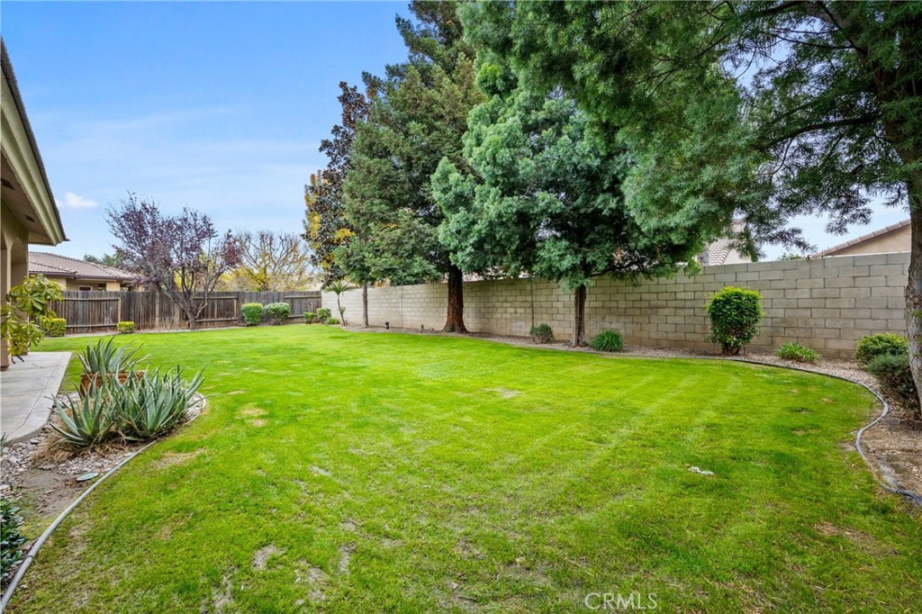 9905 Lightner Way Bakersfield, CA 93311 - Photo 33 of 33