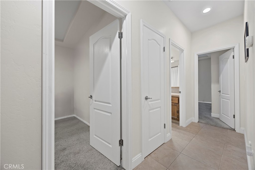 9905 Lightner Way Bakersfield, CA 93311 - Photo 7 of 33