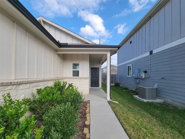 $1,750 | 17986 Plow Beam Drive, Hockley, TX 77447