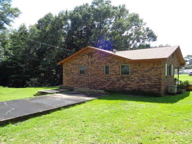 923 Martinville Loop Atmore, AL 36502 - Photo 8 of 24