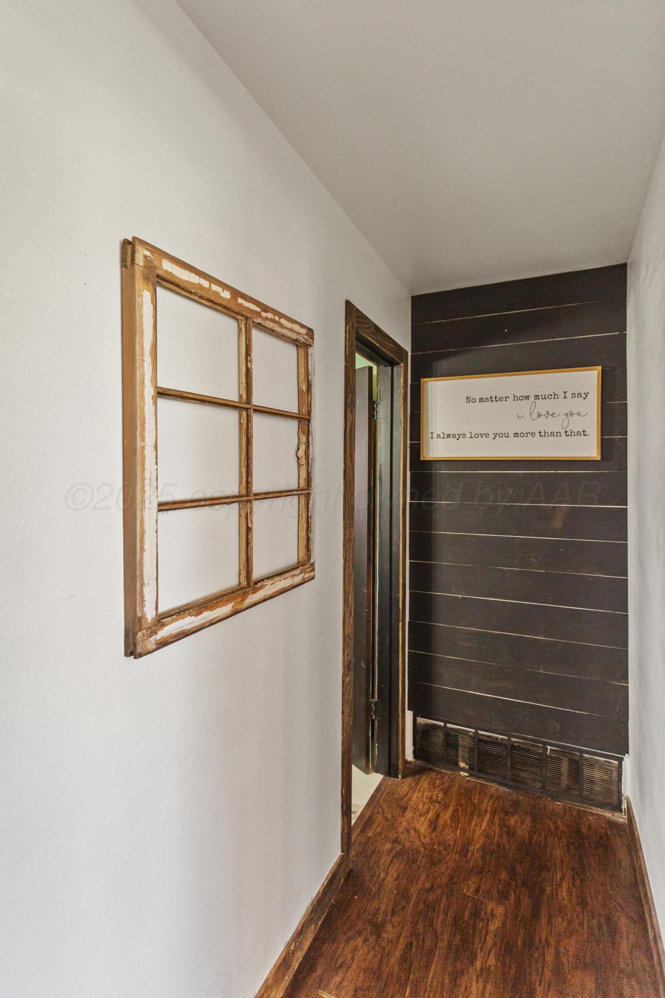 920 South Madden Street Shamrock, TX 79079 - Photo 25 of 39 a view of a room that has a large window