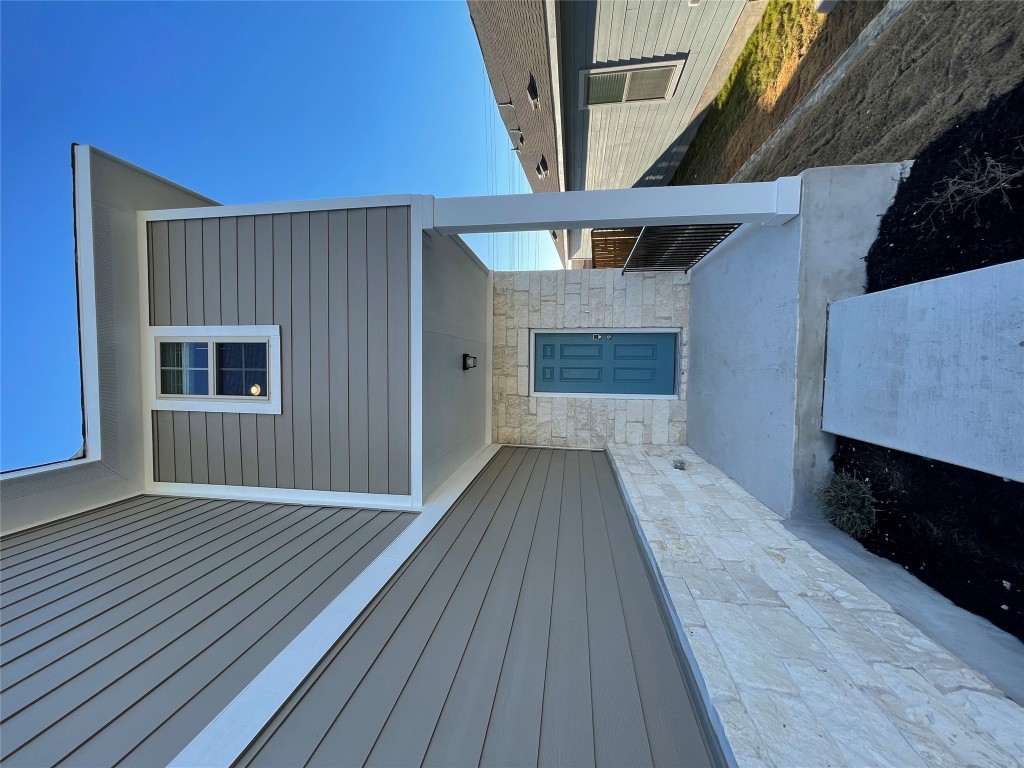 133 Old Stagecoach Road Jarrell, TX 76537 - Photo 4 of 23 a view of a car garage door