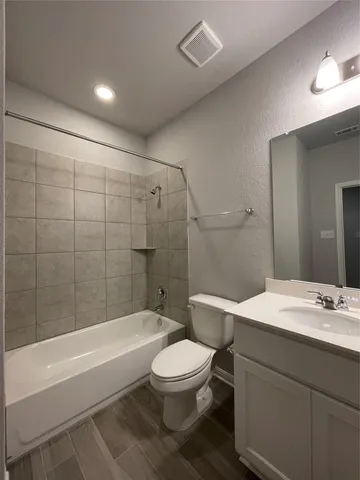 an empty room with a empty space and window