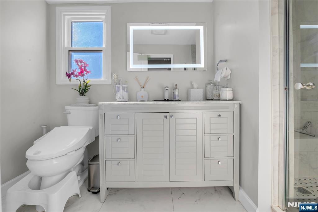 170 Tenafly Road Englewood, NJ 07631 - Photo 22 of 40