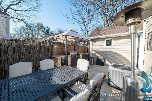 $825,000 | 170 Tenafly Road, Englewood, NJ 07631