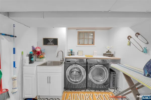 $825,000 | 170 Tenafly Road, Englewood, NJ 07631