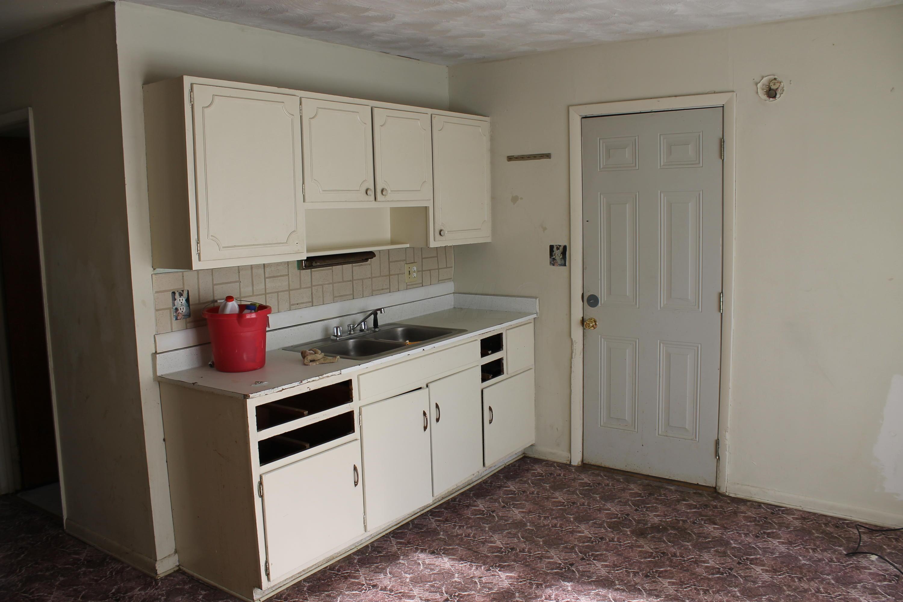 1706 Koebel Road Columbus, OH 43207 - Photo 5 of 23 Gallery Image 5