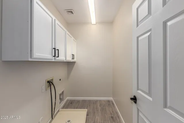 a view of a backyard with garden