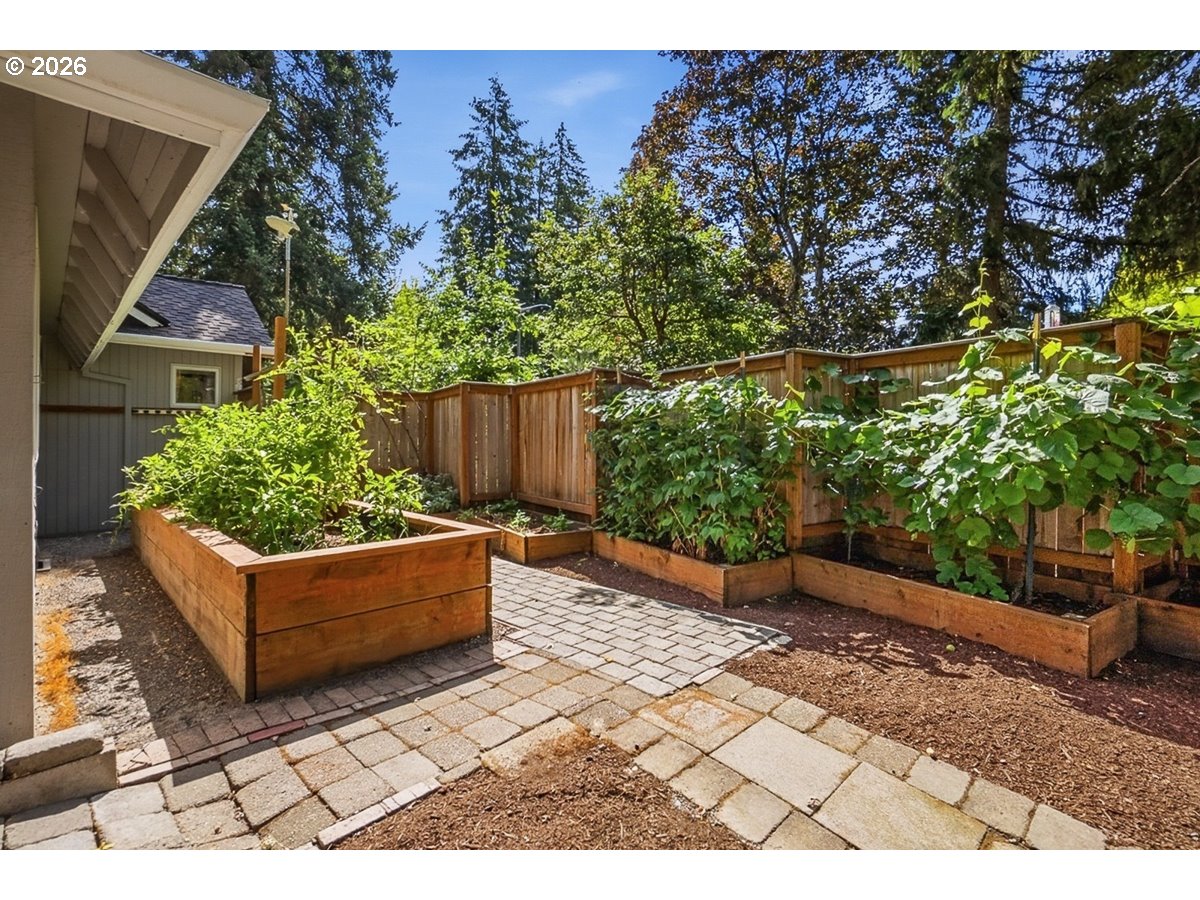 5905 Southwest Glenbrook Road Beaverton, OR 97007 - Photo 39 of 46 Gallery Image 39