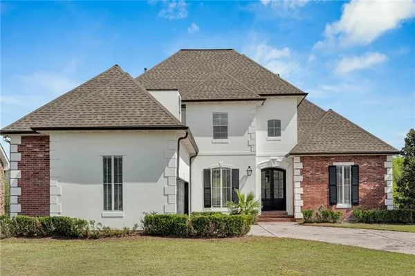 $4,500 | 150 Pinehurst Court, New Orleans, LA 70128