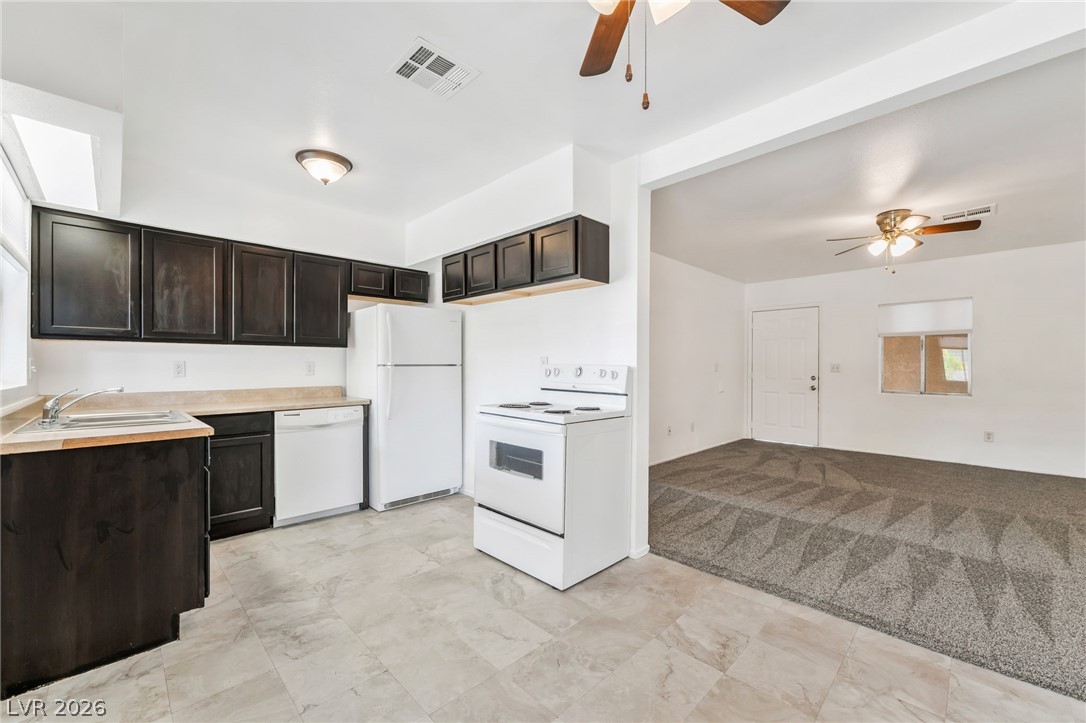 242 Nebraska Avenue Henderson, NV 89015 - Photo 12 of 46