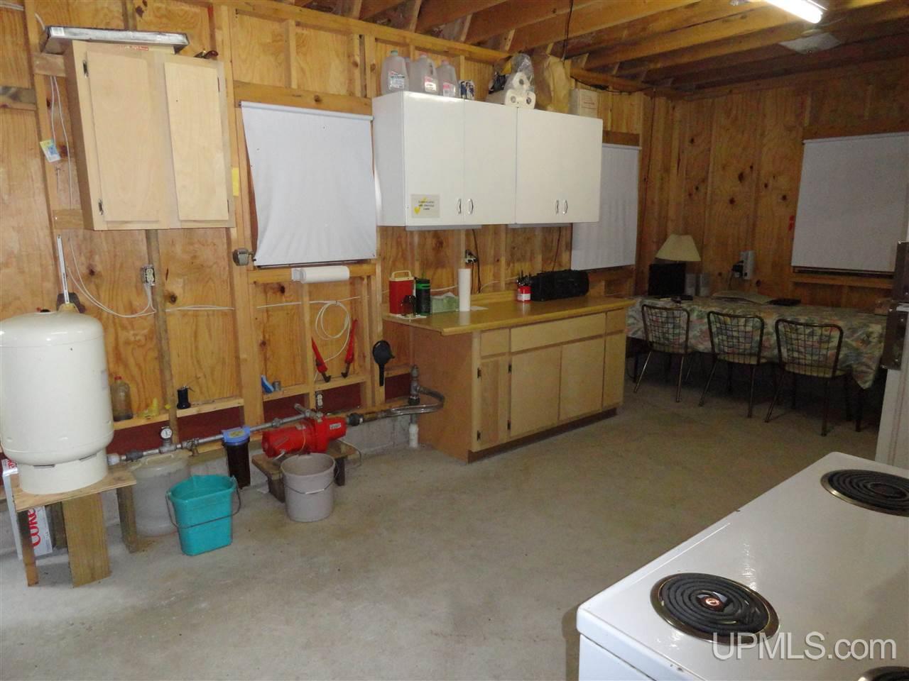 N12885 Newberg Road Channing, MI 49815 - Photo 7 of 33
