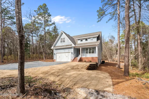 $610,000 | 148 Cardinal Lane, Seven Lakes, NC 27376