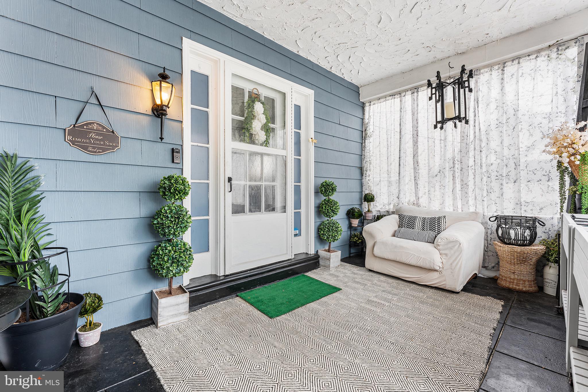 4049 Ellendale Road Drexel Hill, PA 19026 - Photo 5 of 33 Front Porch