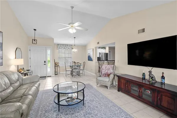 $5,900 | 153 Bristol Lane, Unit F102, Naples, FL 34112