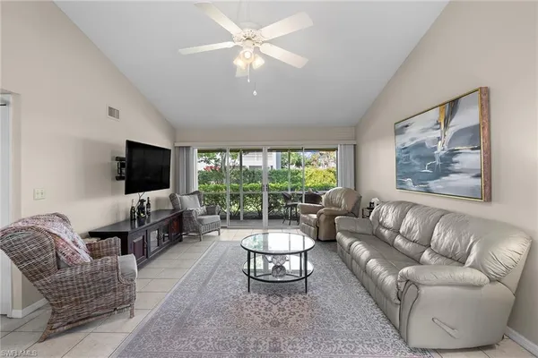 $5,900 | 153 Bristol Lane, Unit F102, Naples, FL 34112