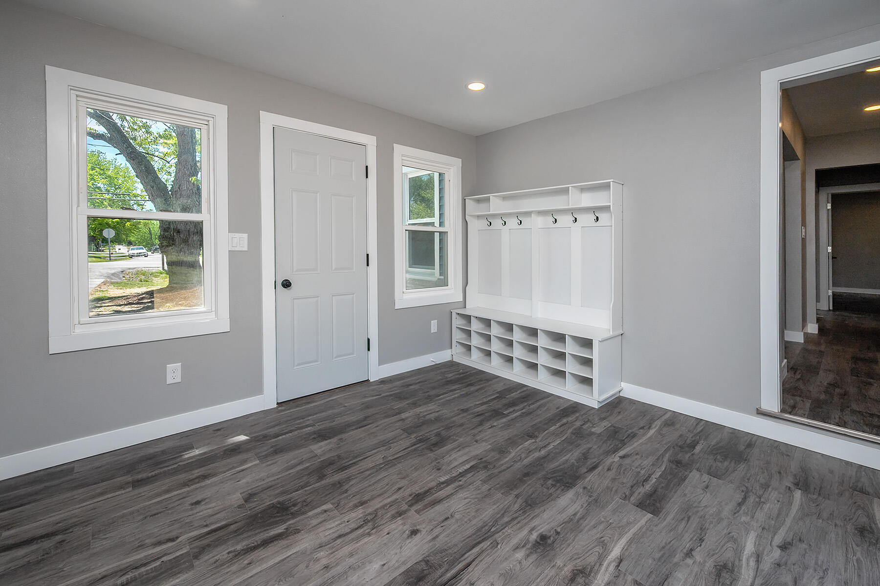 7920 West Puetz Road Franklin, WI 53132 - Photo 23 of 44 Breezeway
