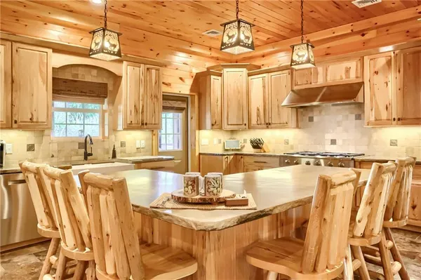 $649,000 | 4038 Highway 156, Avonmore, PA 15618