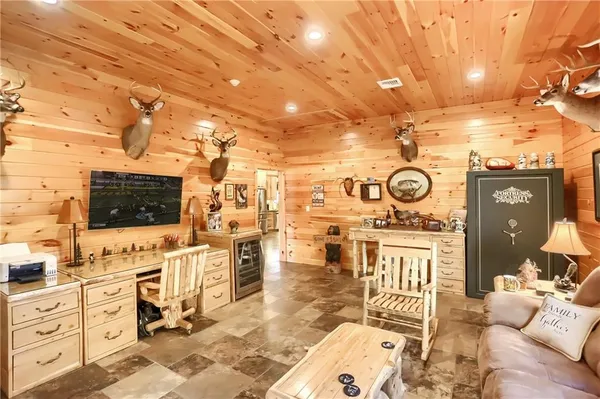 $649,000 | 4038 Highway 156, Avonmore, PA 15618