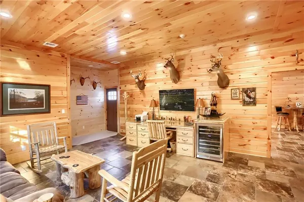 $649,000 | 4038 Highway 156, Avonmore, PA 15618