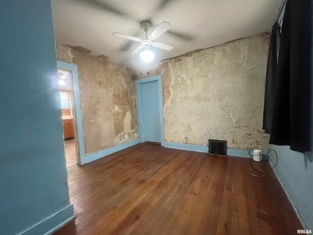 $49,900 | 1942 South 11th Street, Springfield, IL 62703