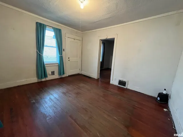 $49,900 | 1942 South 11th Street, Springfield, IL 62703