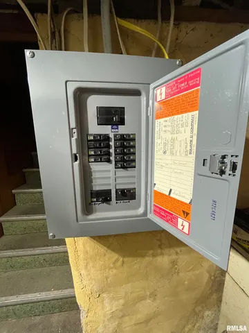 $49,900 | 1942 South 11th Street, Springfield, IL 62703