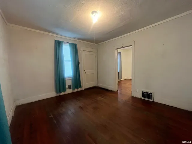 $49,900 | 1942 South 11th Street, Springfield, IL 62703