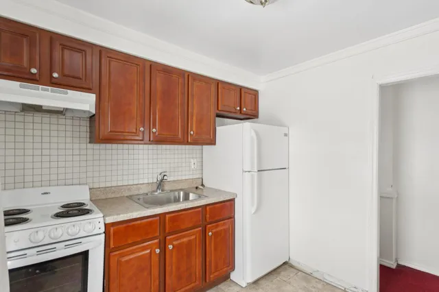 $800,000 | 91-25 Gold Road | Ozone Park