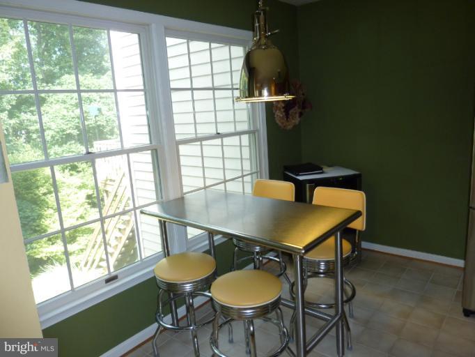 162 Spring Pl Way Annapolis, MD 21401 - Photo 16 of 30 Eating area