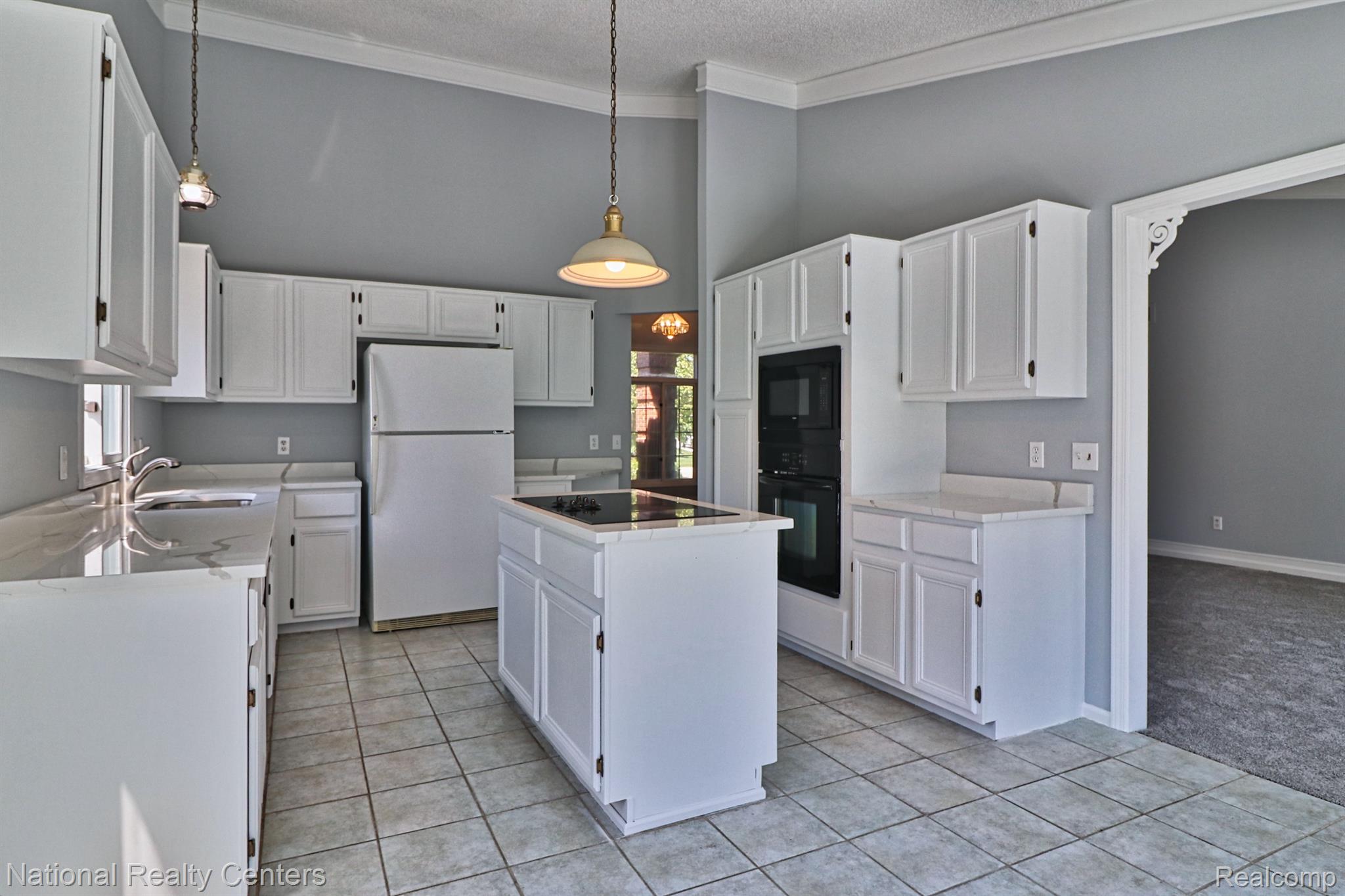45375 Glengarry Road Canton, MI 48188 - Photo 4 of 37 Gallery Image 4