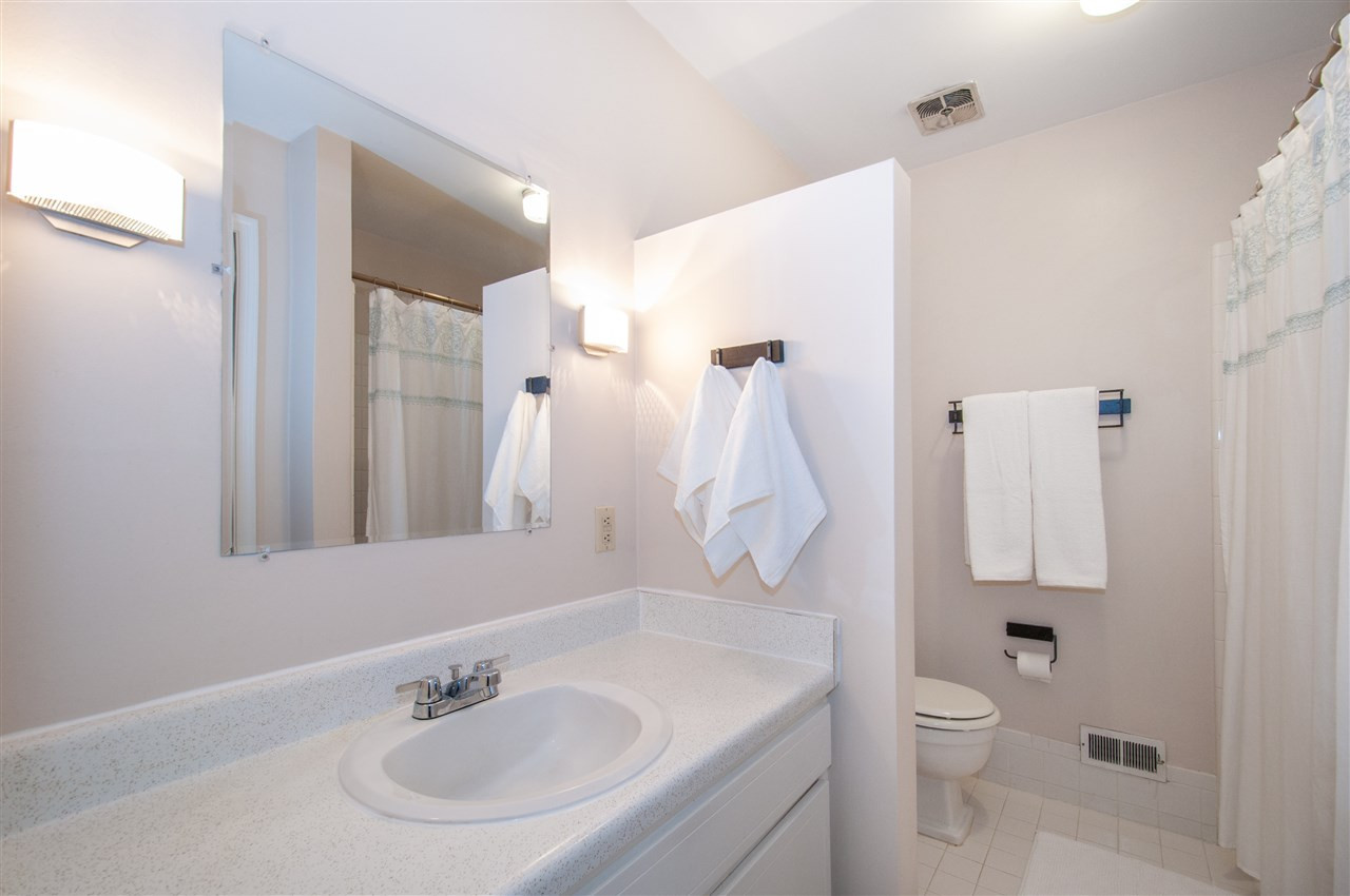 3735 Jamestown Circle Raleigh, NC 27609 - Photo 13 of 25 Full bath