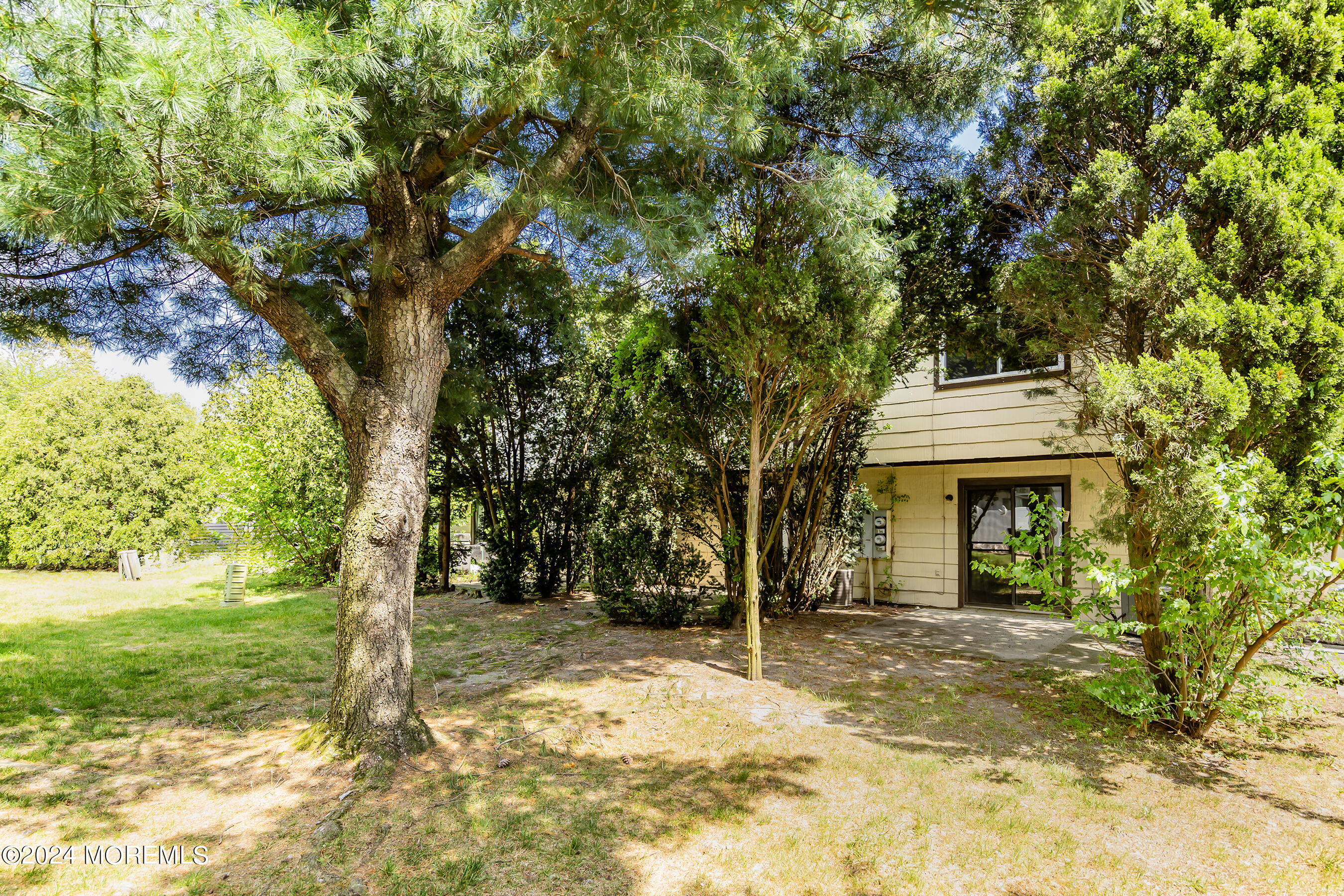 1172 Sawmill Road, Unit 168 Brick, NJ 08724 - Photo 15 of 17 15-Back Right
