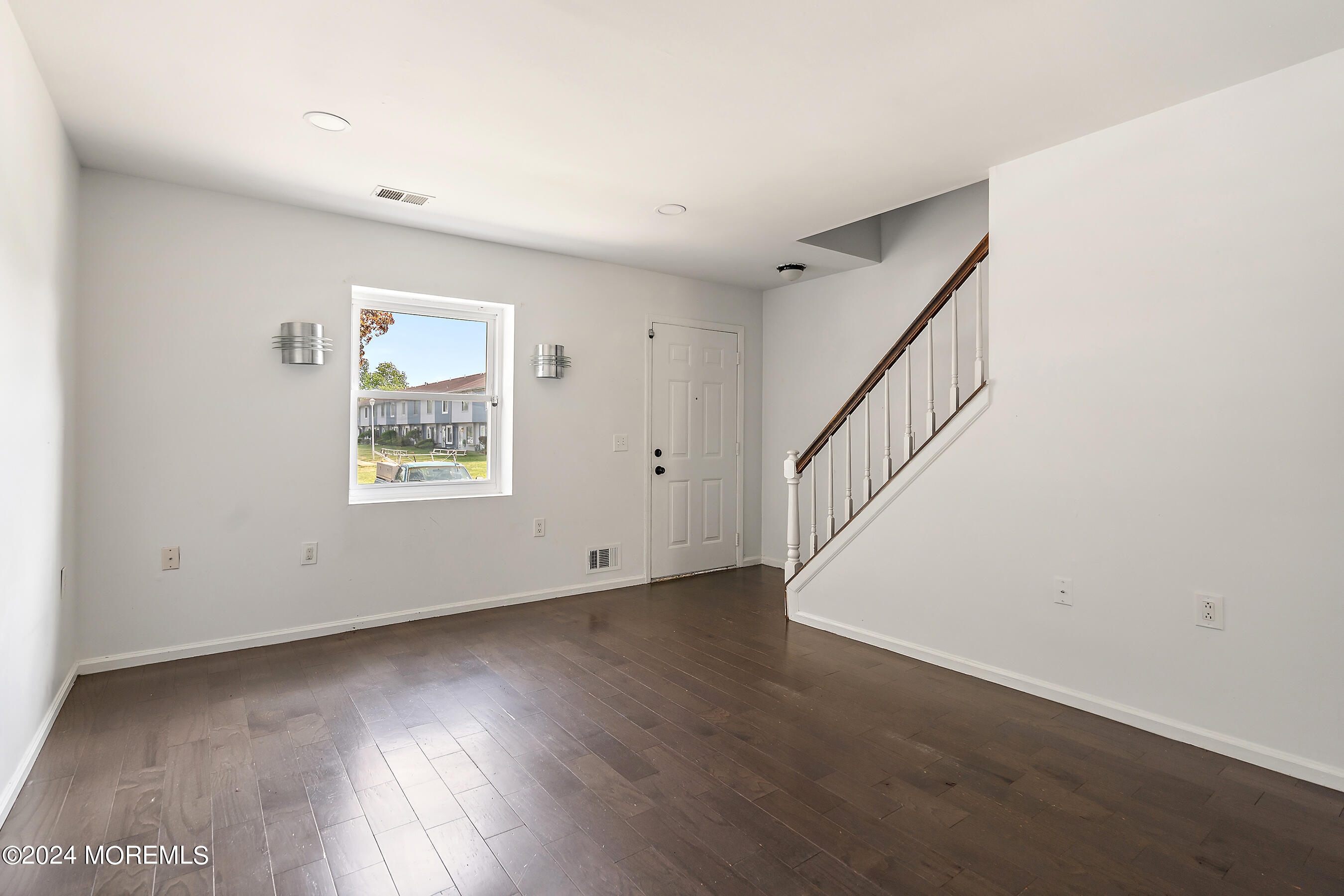 1172 Sawmill Road, Unit 168 Brick, NJ 08724 - Photo 10 of 17 10-Living 1B