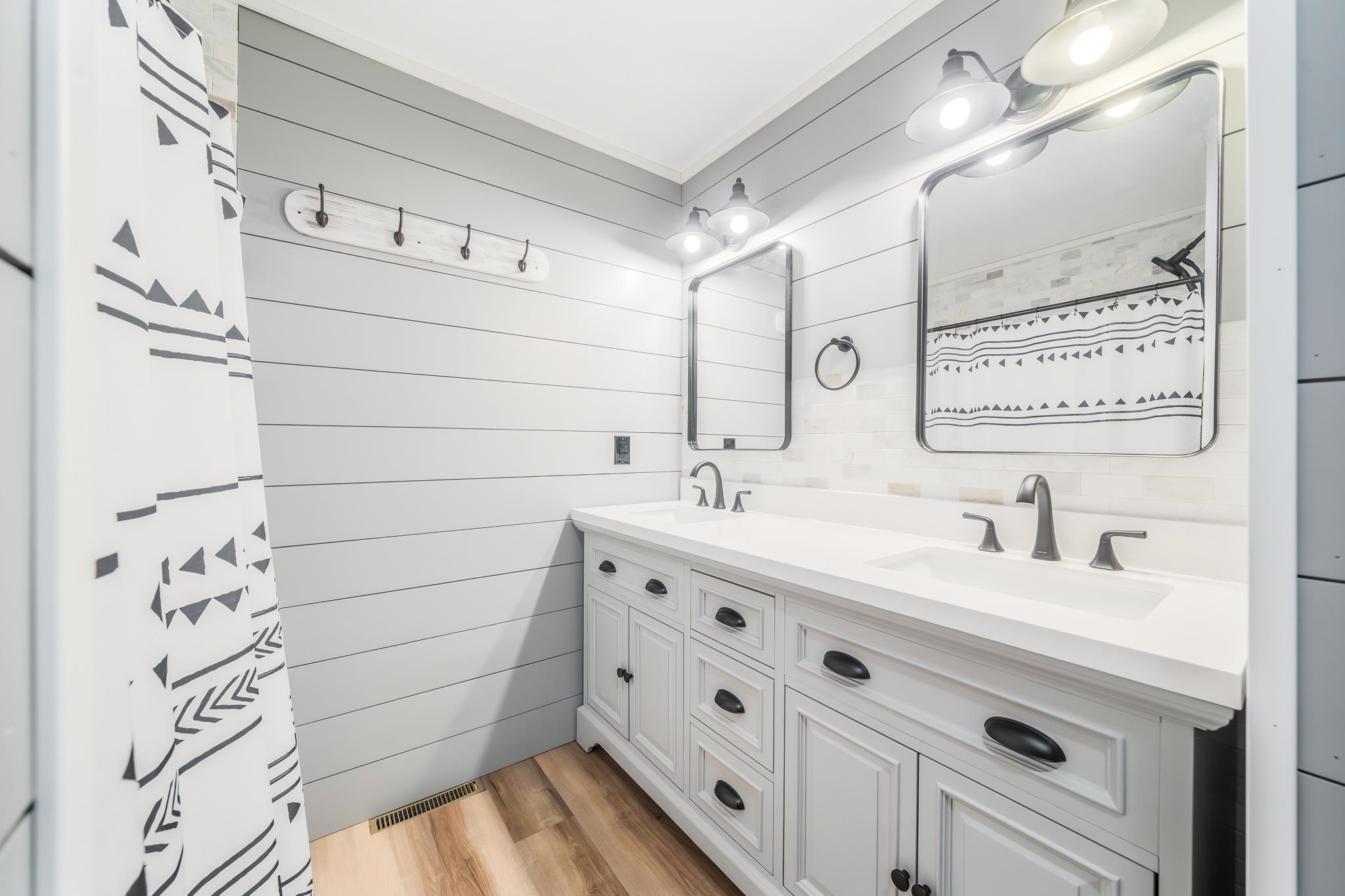 9866 State Highway Waupaca, WI 54981 - Photo 13 of 47