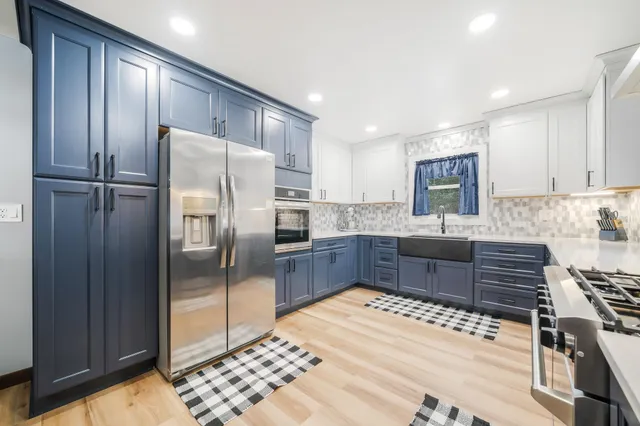 $450,000 | 9866 State Highway, Waupaca, WI 54981