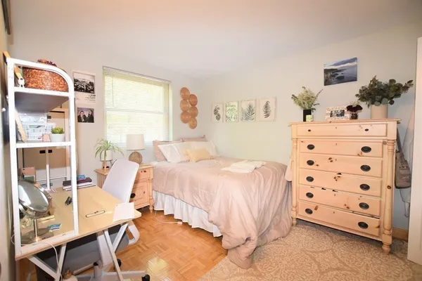 $3,100 | 33 Cogswell Avenue, Unit 8, Cambridge, MA 02140