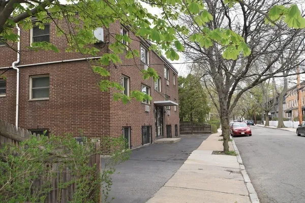 $3,100 | 33 Cogswell Avenue, Unit 8, Cambridge, MA 02140