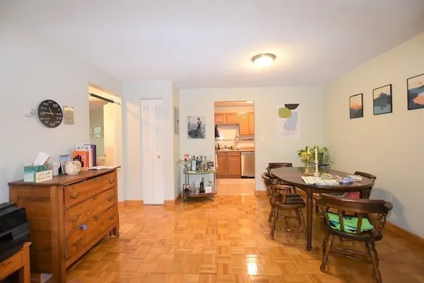 $3,100 | 33 Cogswell Avenue, Unit 8, Cambridge, MA 02140