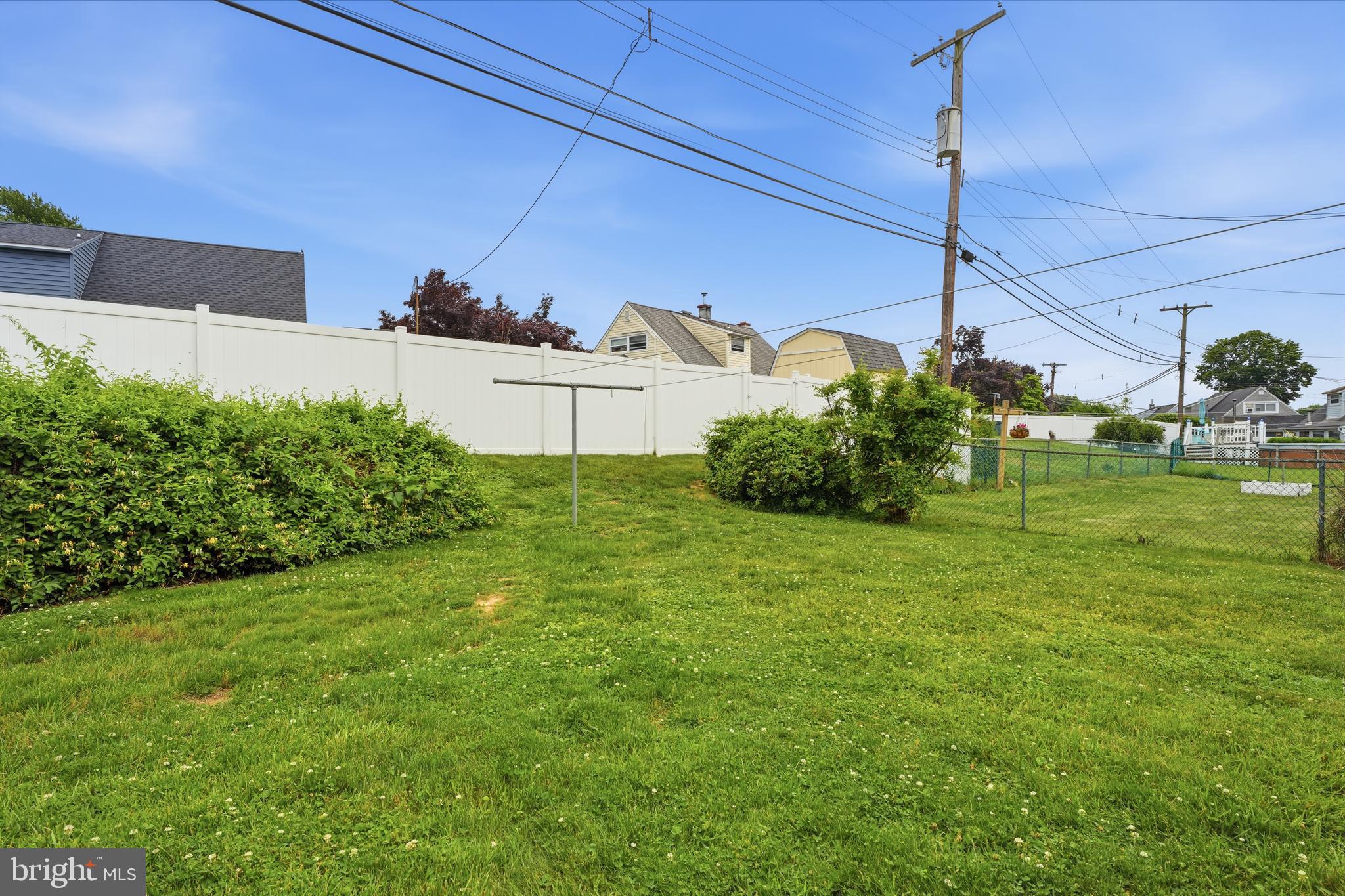 58 Trail Road Levittown, PA 19056 - Photo 28 of 32 Rear Yard