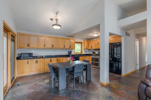 $565,000 | 2840 Mayflower Avenue, Minnetonka, MN 55305