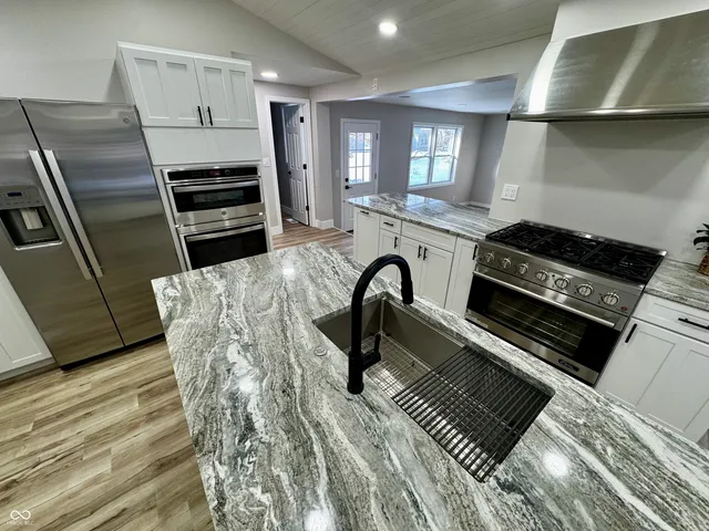 $279,900 | 304 Blackford Street, Waynetown, IN 47990