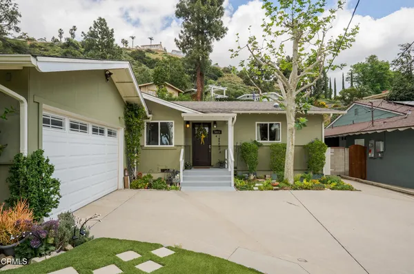 $1,599,000 | 5015 Verwood Avenue, Glendale, CA 91214