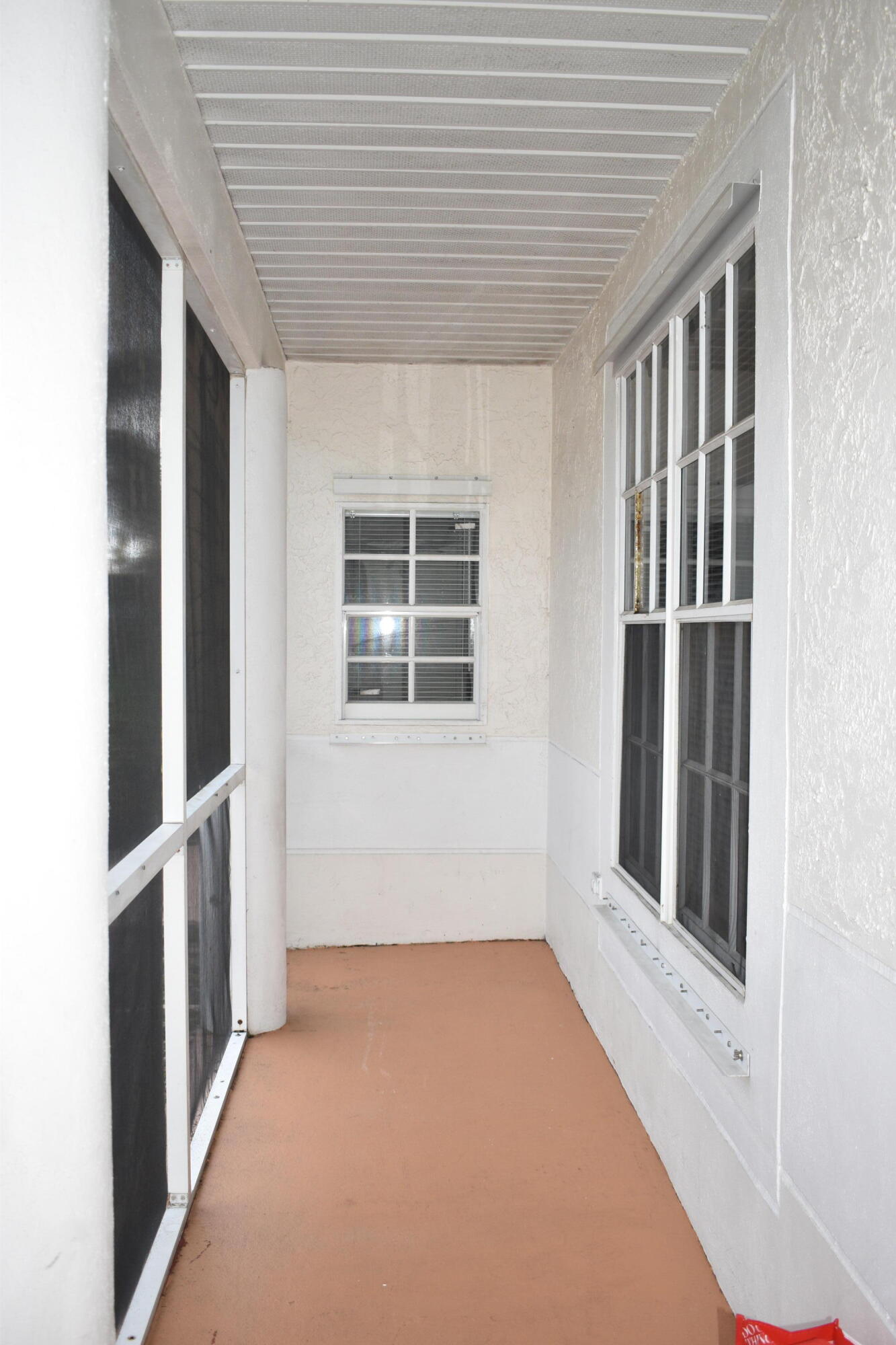 23188 Bentley Place Boca Raton, FL 33433 - Photo 4 of 20 front patio