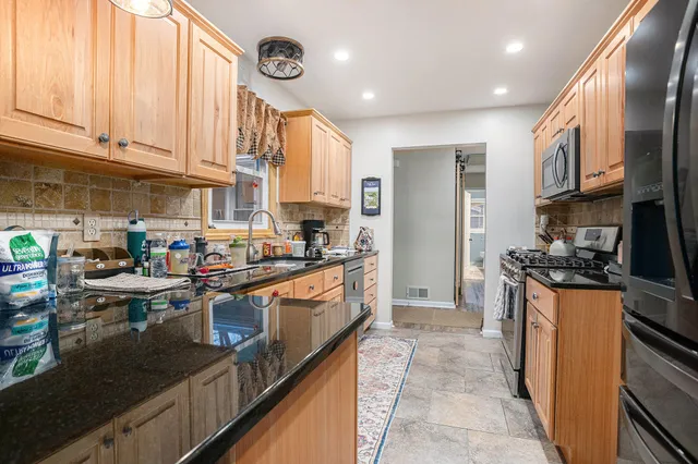 $320,000 | 9385 Bunkerhill, Richland, MI 49083