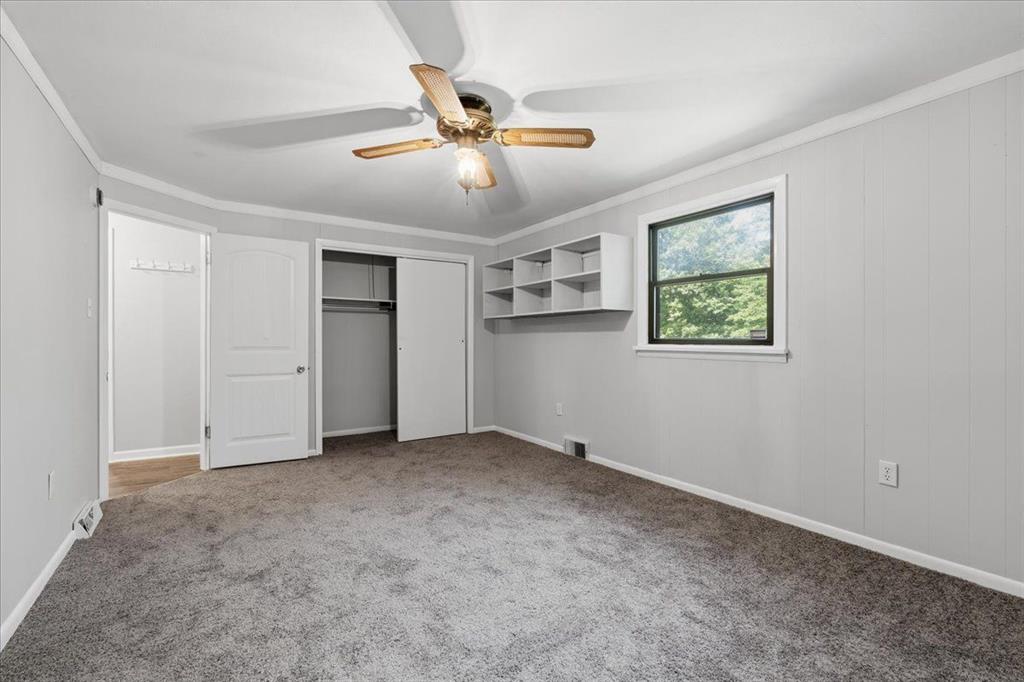 216 Magill Road Zelienople, PA 16063 - Photo 10 of 32